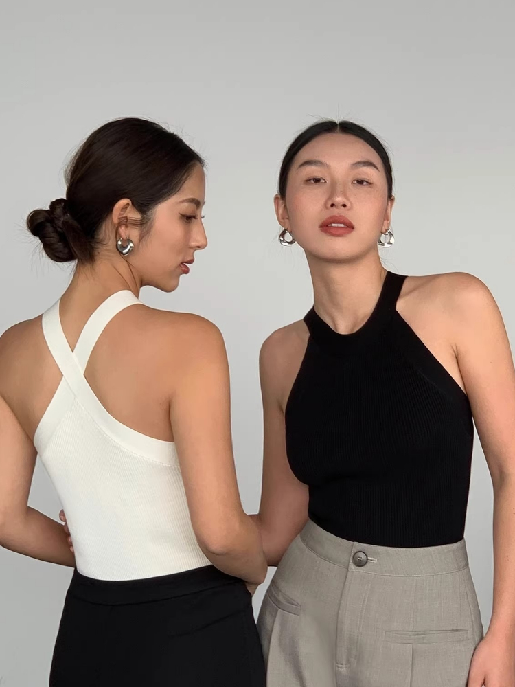 Suspender Tank Top - AOSSVIAO 2026 夏スリムレンダーショートトップセクシーな女性ノースリーブホルタータンクトップソリッドブラック/ホワイトクロップベストトップス卸売